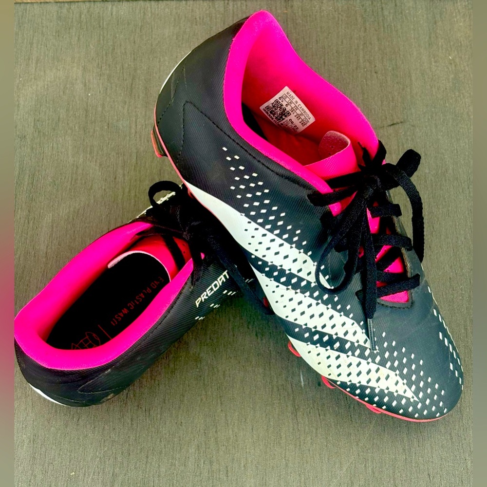 Adidas predator soccer cleats